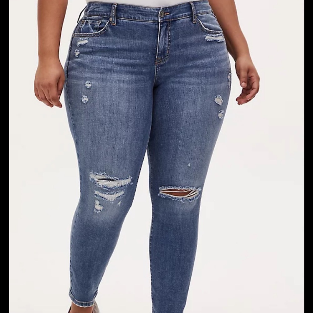 Torrid Mid Rise Skinny Jeans